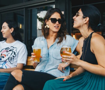 soirée entre filles au bar